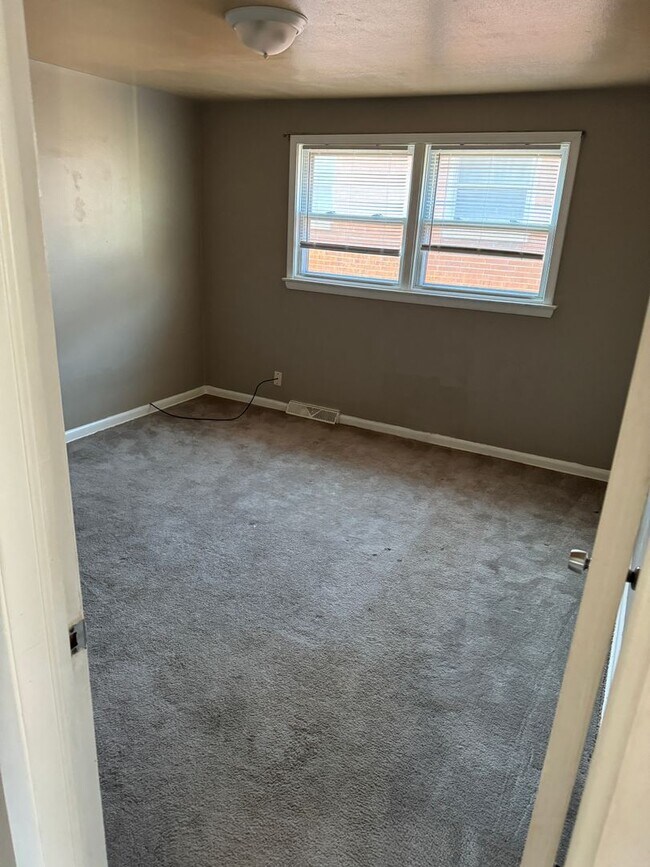 Photo - 8039-8041-8041 W Beckett Ave Unit 8041 Upper