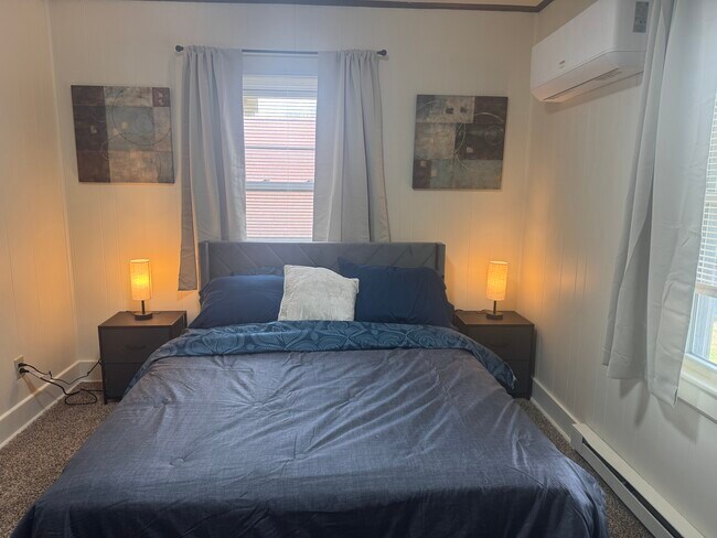 Photo - 237 S Maple Ave Apartamentos Unidad 237 S Maple back 1