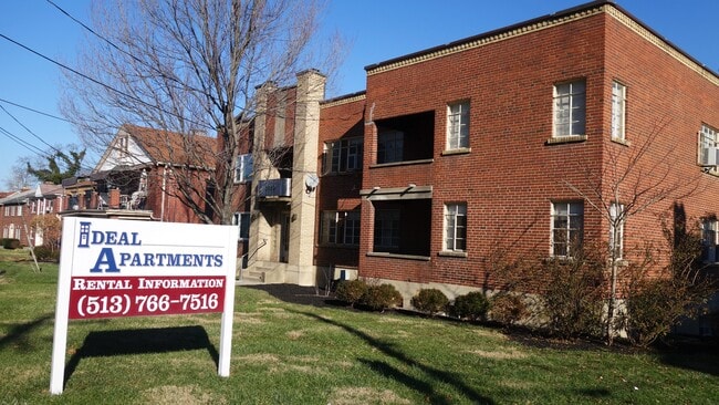 Building Photo - 3884 Vine St Unit 3884 Vine Street Rental