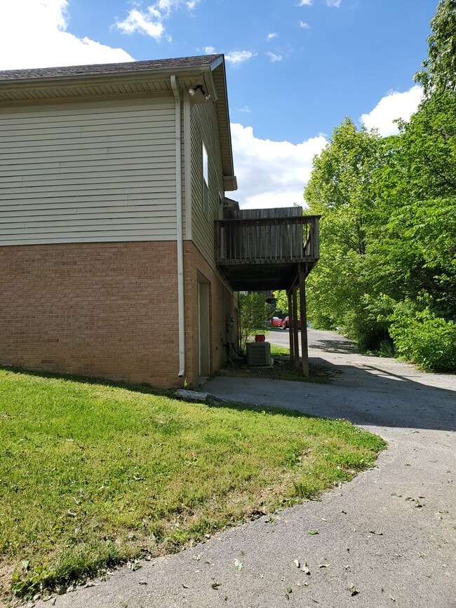 Photo - 197&amp;199 Scottie Drive Unidad 197 Scottie Drive