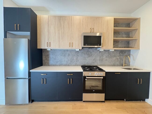 Photo - 52 Grace St Unit 3L