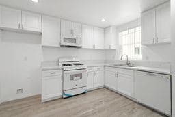 Kitchen - Hale Honu Villas