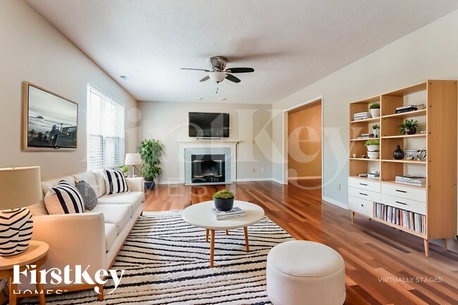 Photo - 1562 Winding Creek Trail