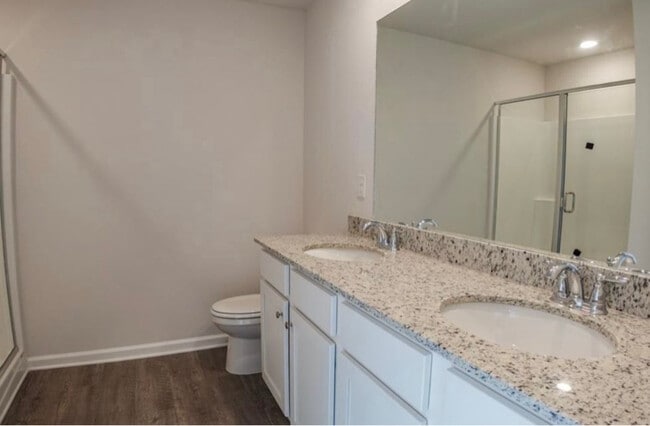 Photo - 5008 Sampler Dr