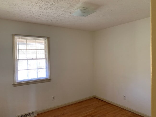 Photo - 3 Bedroom House off Timberlake Road