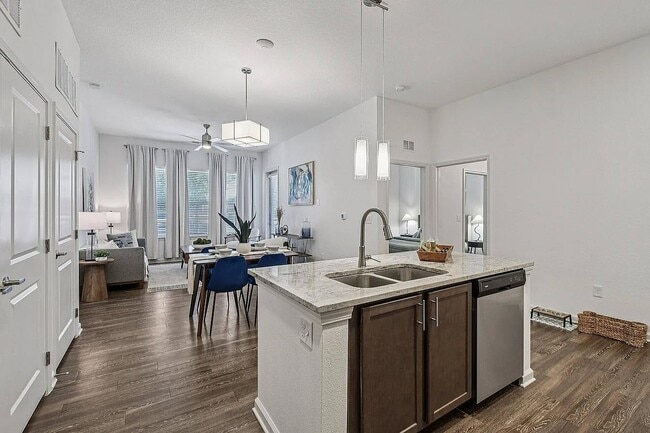 Welcome to San Marco Promenade Apartments, where modern elegance meets comfort. Enjoy spacious interiors with stylish finishes and a vibrant community atmosphere. Elevate your lifestyle today—schedule a tour to see your new home! - San Marco Promenade Apartments