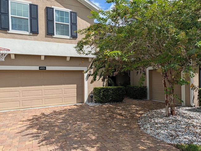 4925 Blanche Ct