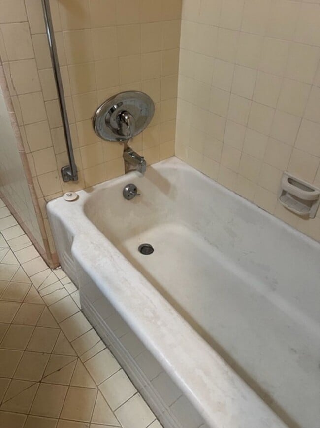 Photo - 629- Apartment Unit #3