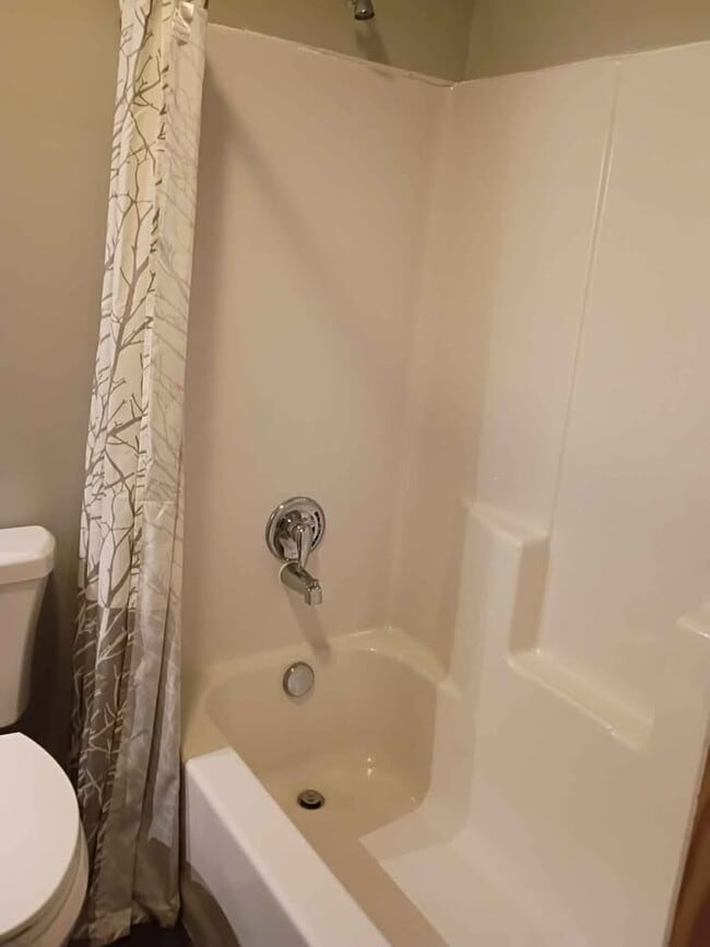 Photo - 6264 Bearwallow Mountain Rd