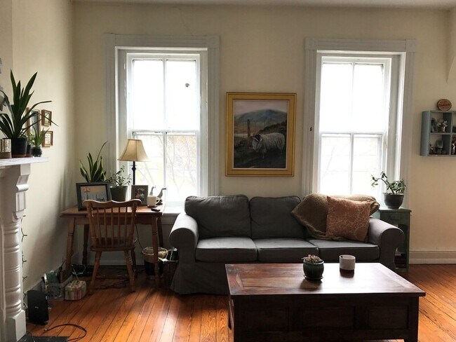 Photo - 221 N 25th St Unit Apartment 1