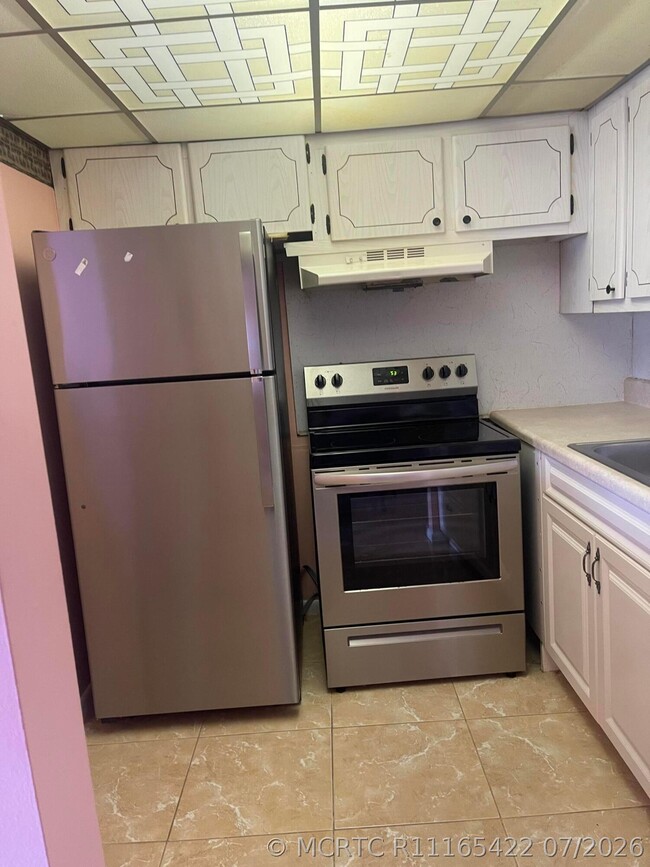 210 Windsor J