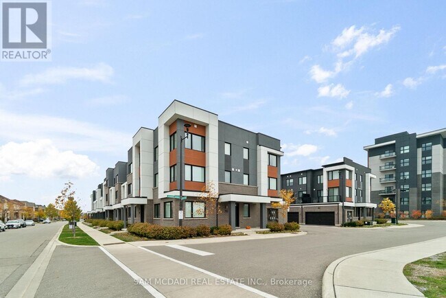 Photo - 70 Huguenot Rd