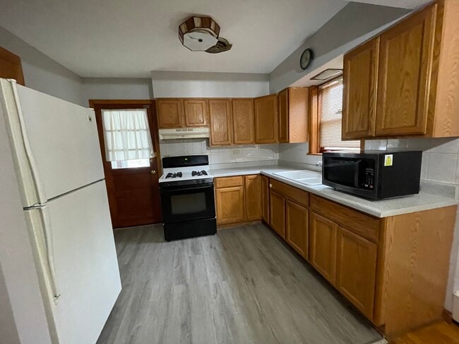 Photo - 6606 W Devon Ave Unit 2