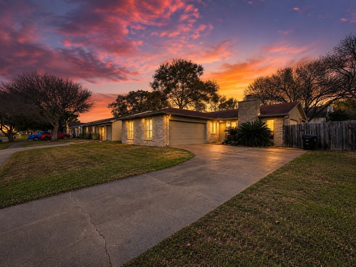 Photo - 22810 Leedstown Ln