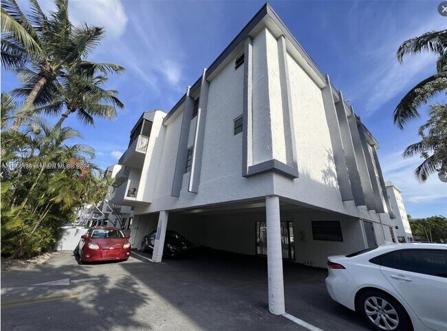 Photo - 3582 NE 171 St Unit 201