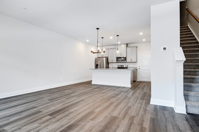 Photo - Atrium Harbor Spring Unit 405