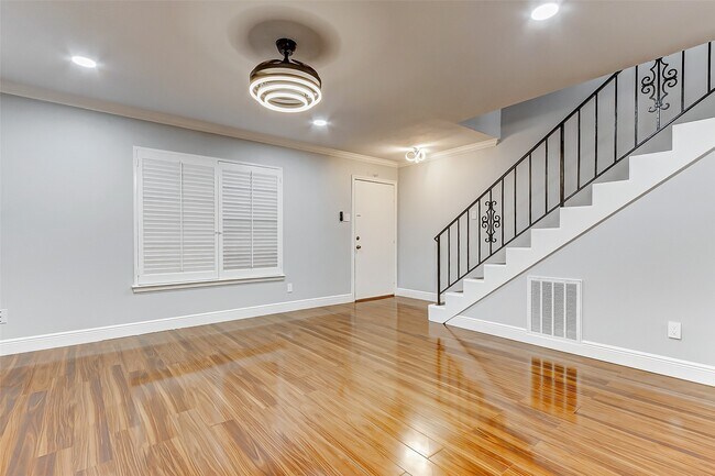 Photo - 7600 Burgoyne Rd Unit 159