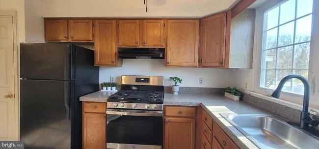 Photo - 10 Woodfield Dr