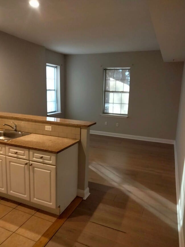 Photo - 36 Imlay St Unit A