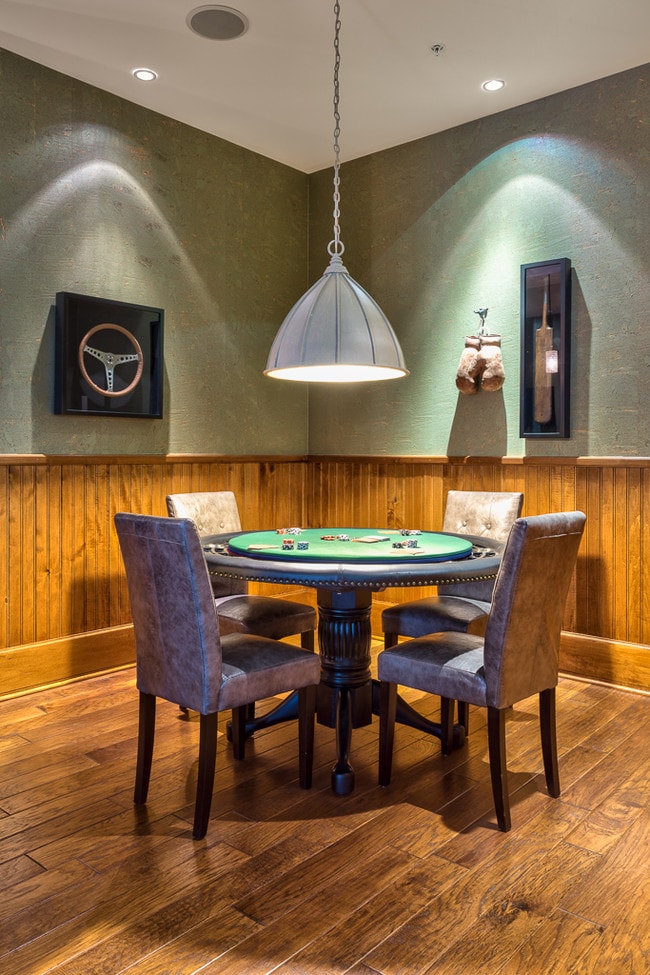 poker room