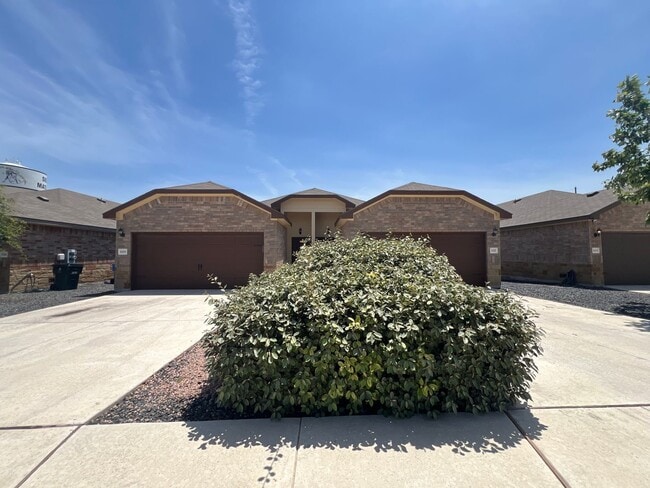 Photo - Luxury 3/2 Duplex in Seguin, Texas