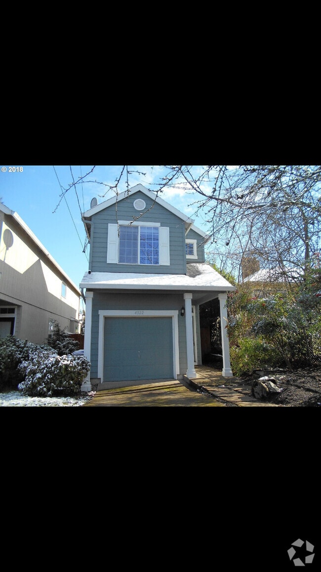 Building Photo - 4322 NE 76th Ave Rental