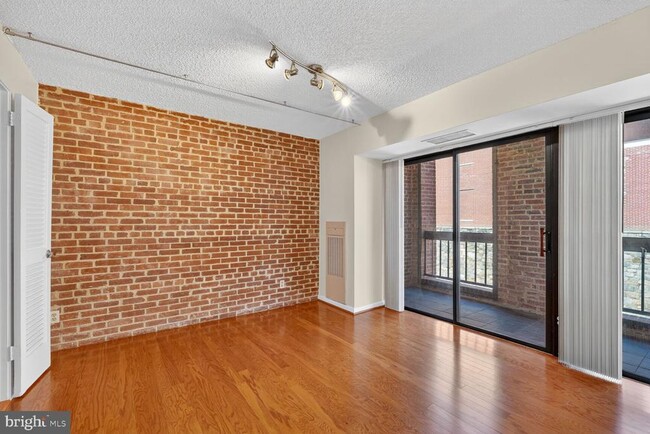 Photo - 3225 Grace St NW Unit 108