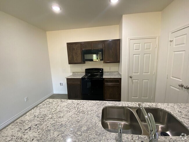 Building Photo - 2302 Zanoletti Ct Unit A-STILL OCCUPIED BY RESIDENT Rental