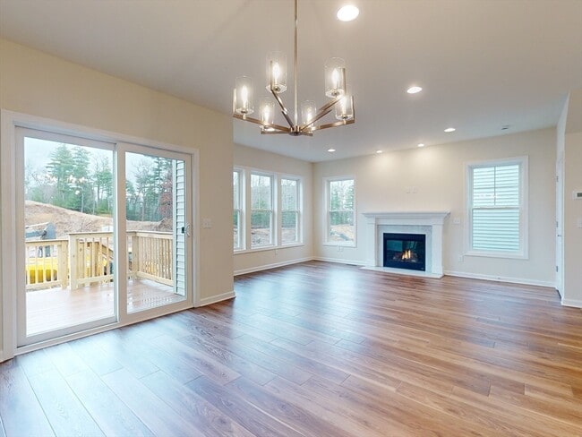 Photo - 106 Heron Ln