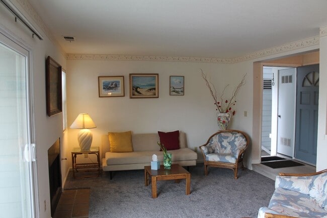 Photo - Downtown Cayucos Condo