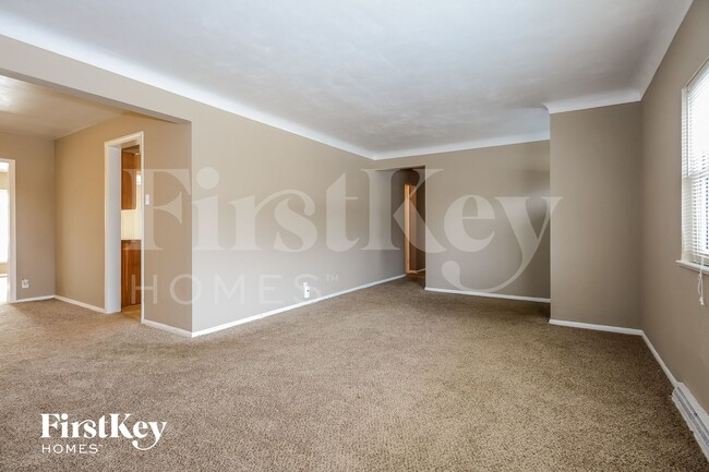 Photo - 6114 Fee Fee Rd