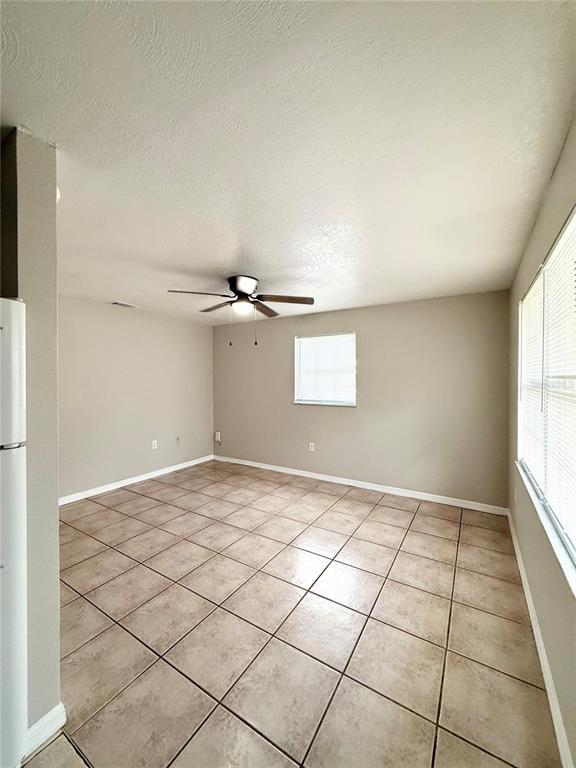 Photo - 5644 18th St