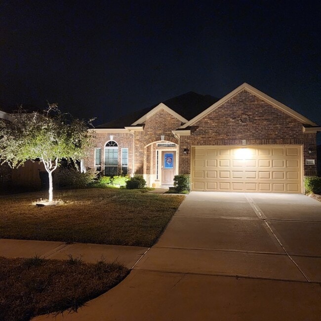 Building Photo - 3417 Fawnwood Dr Rental