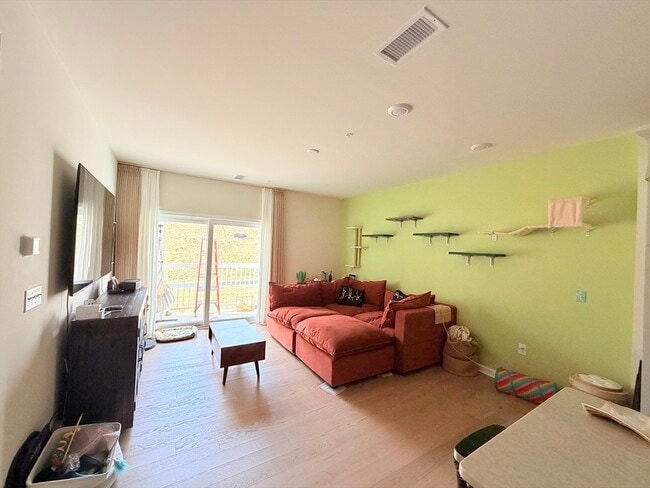 Photo - 6 Stratton Dr Unit 110