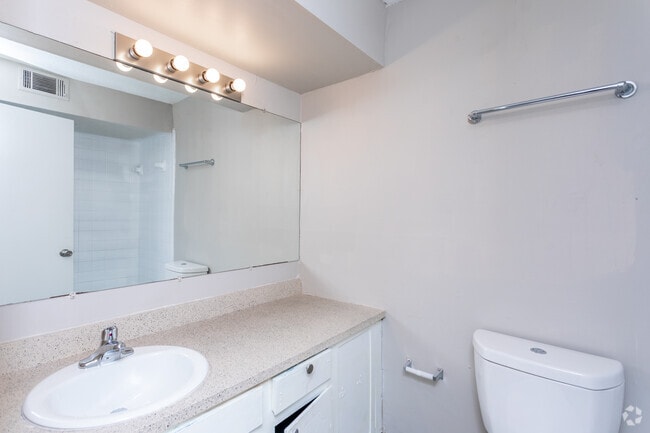 3HAB, 2BA - 1.223 ft² - Pineview Apartments