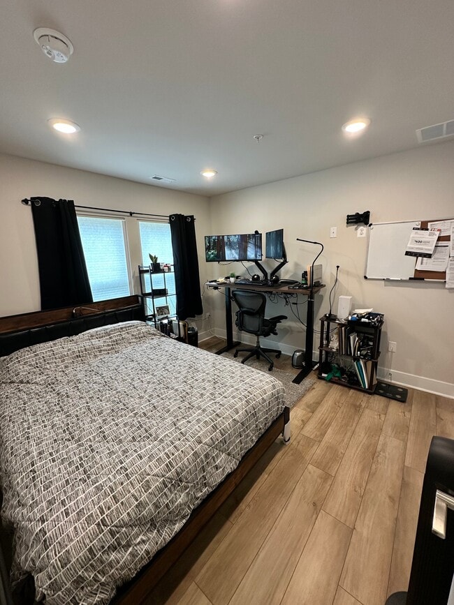 Building Photo - 343 Alluvium Dr