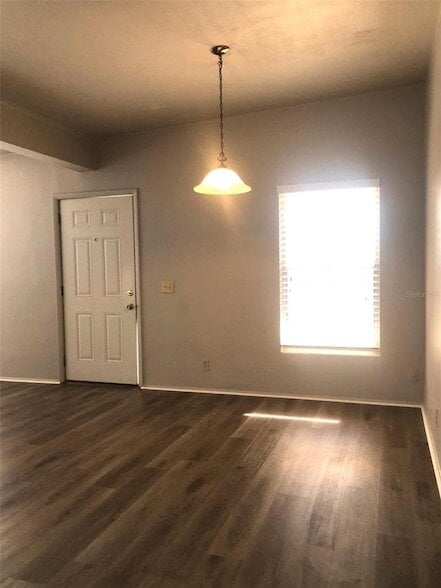 Photo - 905 Cherokee Cir