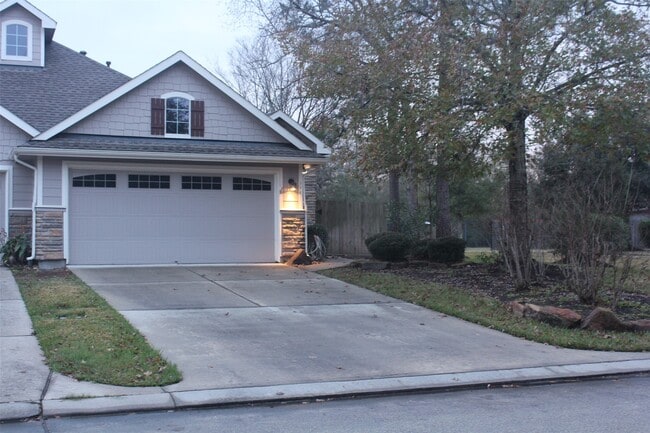 Photo - 111 W Kentwick Pl