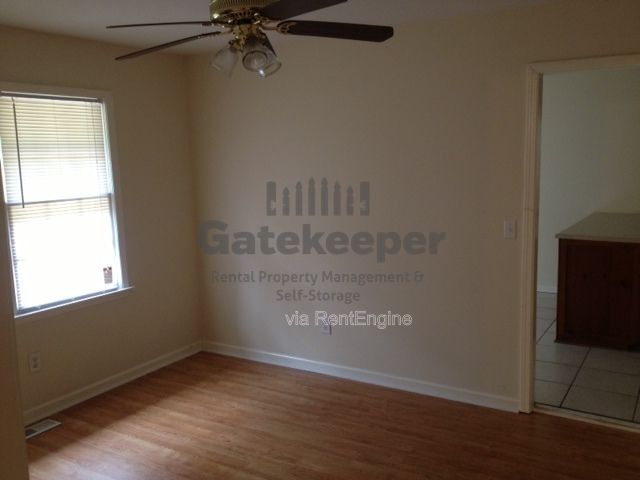 Photo - 125 Elberta Dr