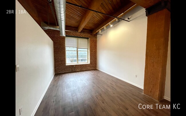 Photo - 202 W 5th St Unit 213