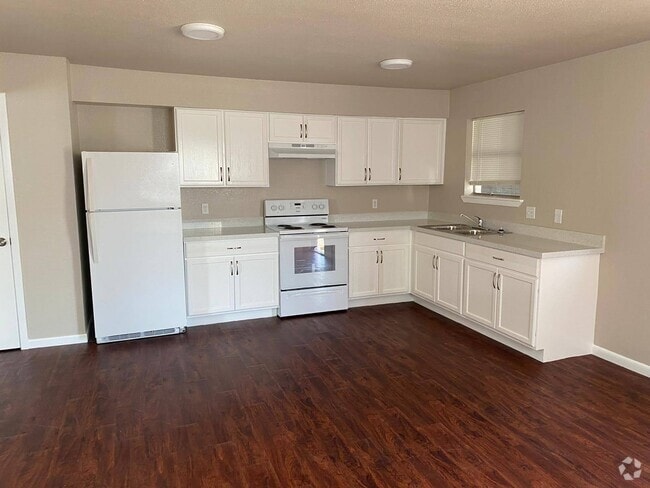 Building Photo - 1113 Primrose Ave Unit 3 Rental