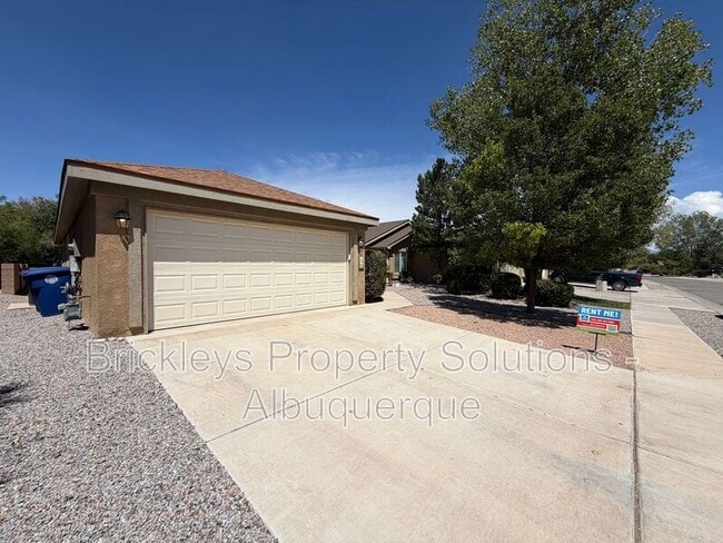 Photo - 8035 Sierra Altos Pl NW