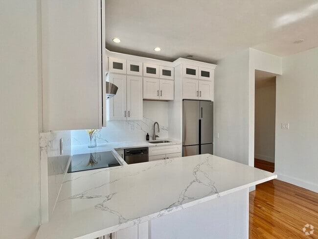 Building Photo - 59 Brighton Ave Unit 2 Rental