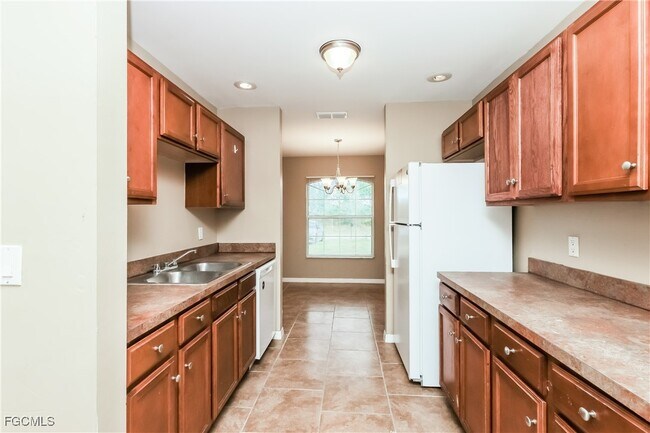 Photo - 2709 49th St W