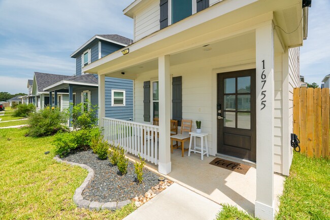 Photo - 16755 N Marie Vlg Dr