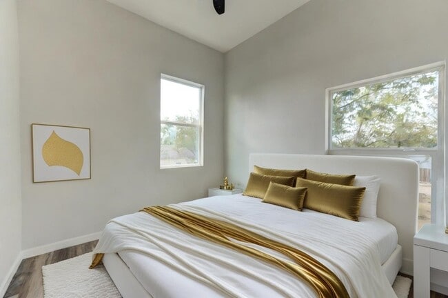 Photo - 3705 Rawley St