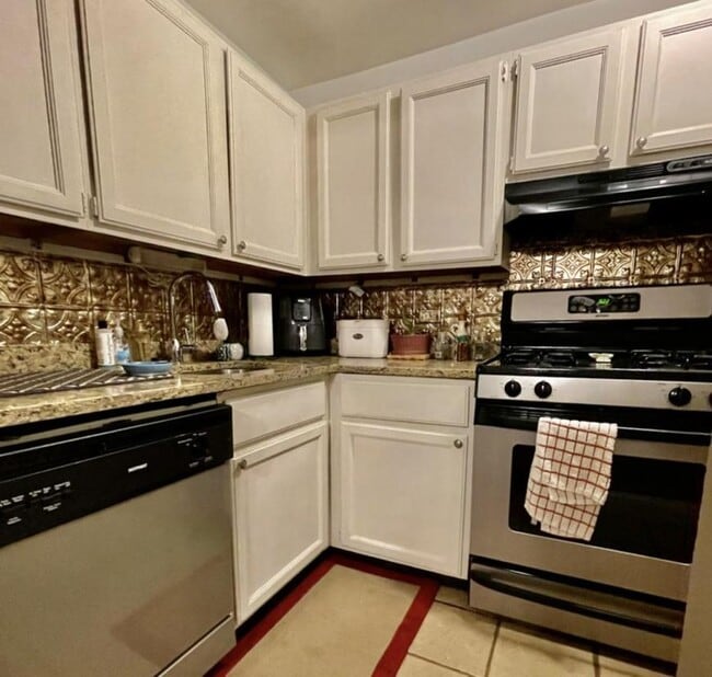 Photo - 2 bedroom in Chicago IL 60614 Unit 1