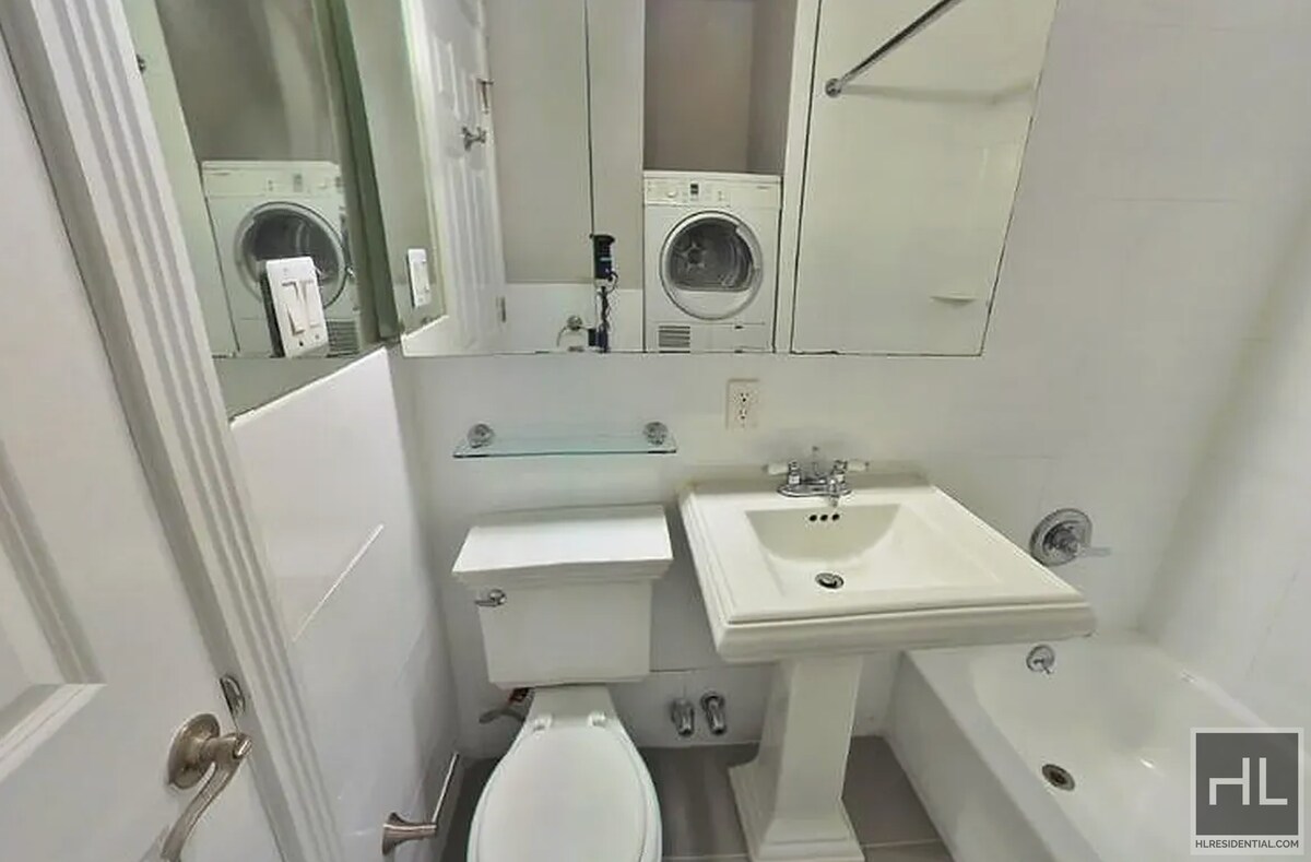 Photo - East 25th Street Unit 1A