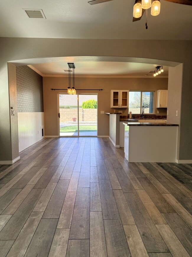 Photo - Adorable 3 Bedroom - 2 Bath - 2 Car Garage in Quailwood