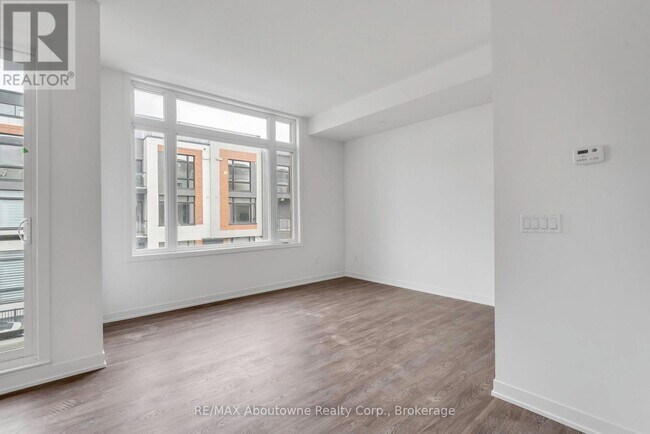 Photo - 2 Steckley House Ln